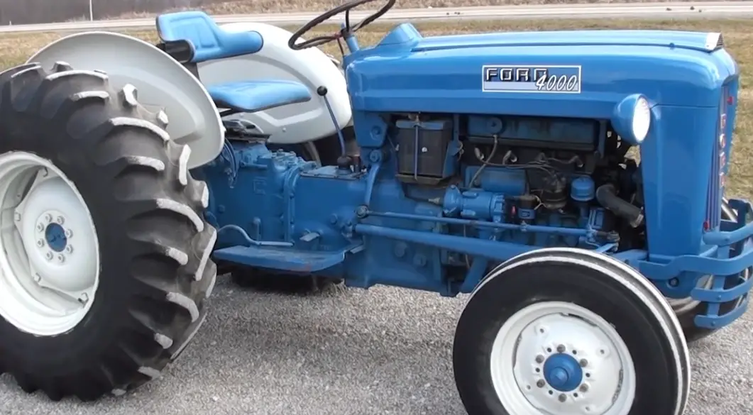 Ford 4000 Tractor Review Pros And Cons Mowerify